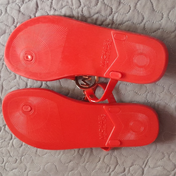 Michael Kors Sandal - Picture 3 of 4